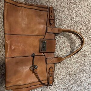 Elegant Tan Leather Tote Bag (Fossil brand)